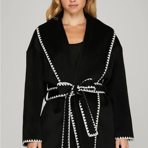 She + Sky Sweaters - She + Sky Black and White Trimmed Robe